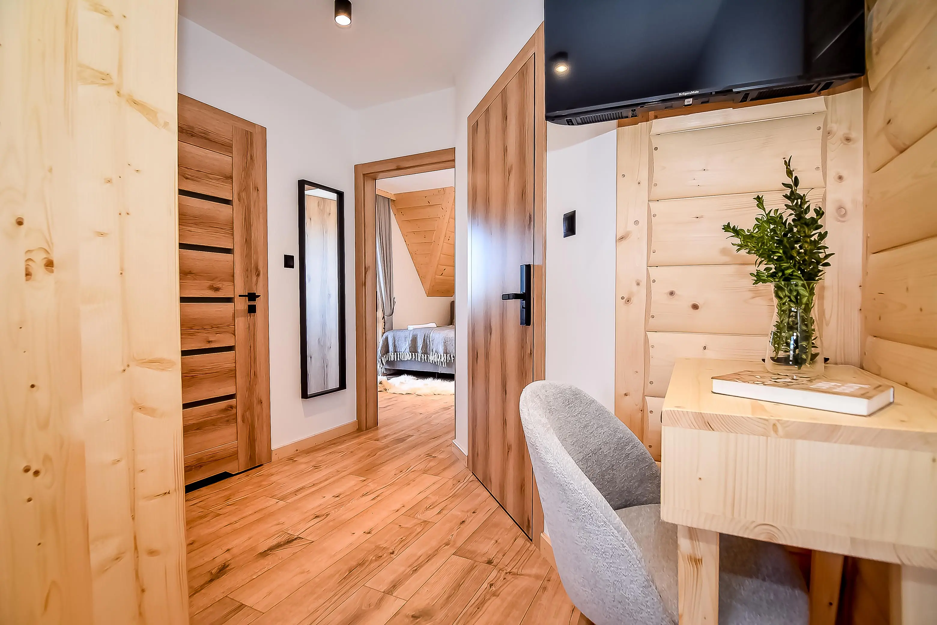 Pokój 3 kącik telewizyjny — Wool & Wood Guest House, Podhale